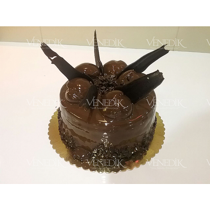 ÇİKOLATA FISTIKLI PASTA Reyon Pastalar Venedik Pasta &amp; Cafe